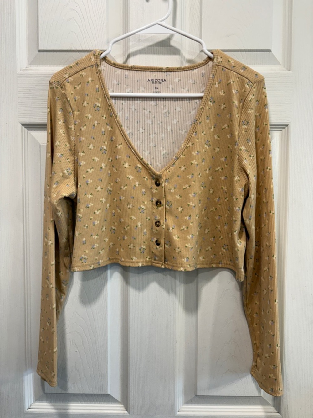 Arizona Jean Company Mustard Floral Ribbed Button-Front V-Neck Crop Top